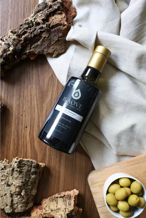 Botella de aceite de oliva virgen extra premium